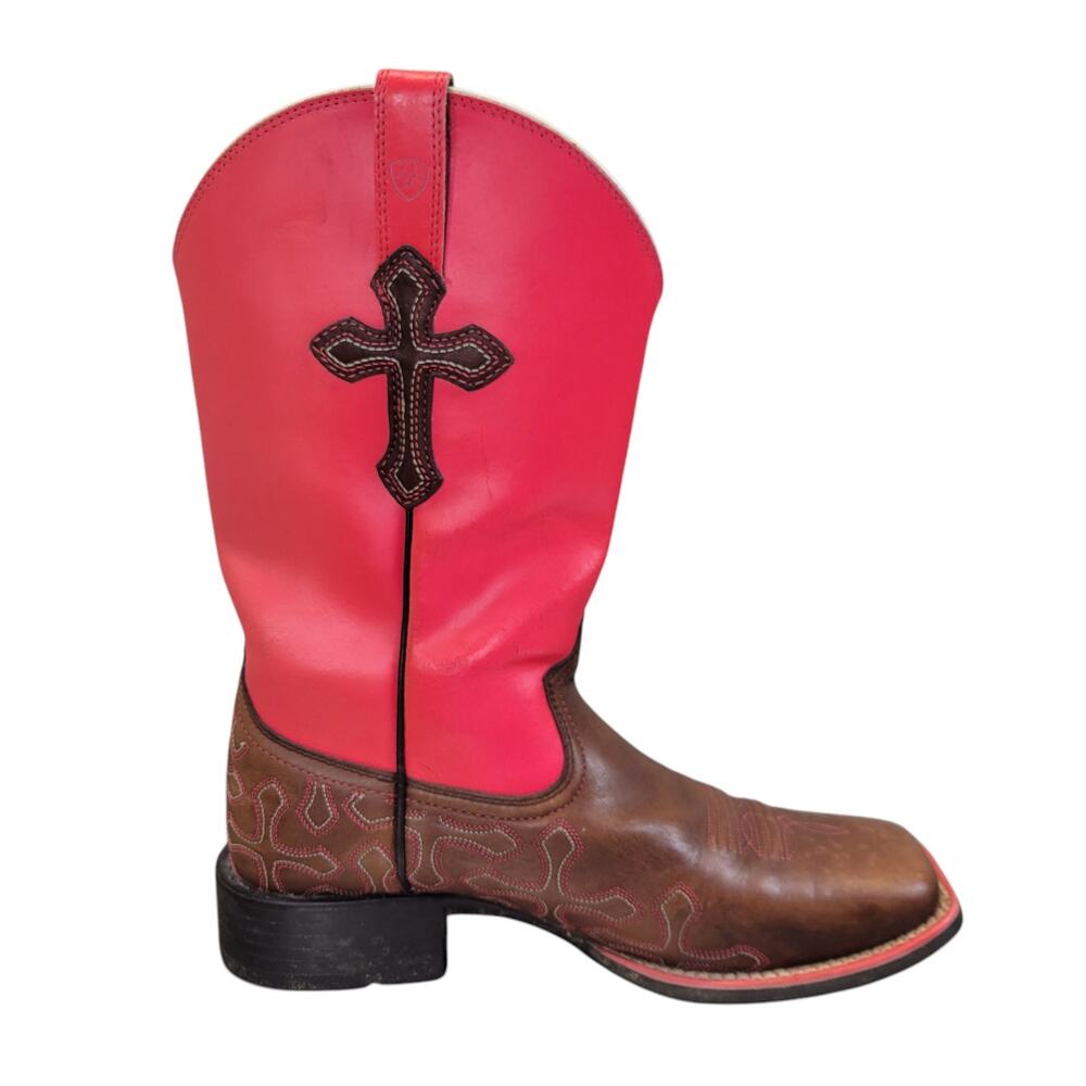 Ariat Brown Heeled Boots with Western Flair - Picture 2 of 13